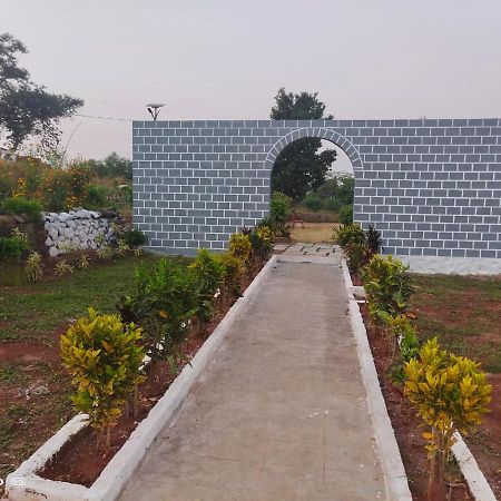 Отель Sahyadri Hill Farm Jambrung Экстерьер фото